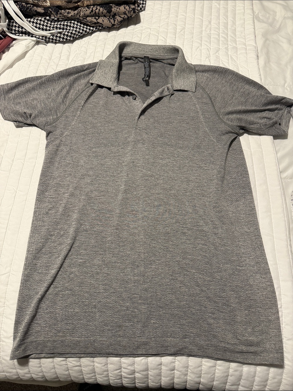 lululemon athletica Men's Heather Gray Polo size small athletic